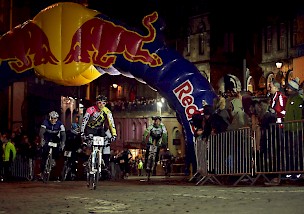 Profis der Extraklasse beim ersten Red Bull Hill Chasers Profis der Extraklasse beim ersten Red Bull Hill Chasers