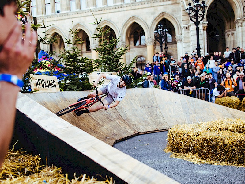 Team 8bar bei der Red Bull Fuxjagd Wien 2016