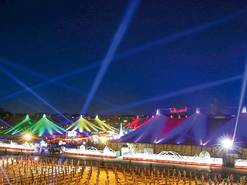 Fahrradklingel-Konzert auf Münchner Tollwood Festival